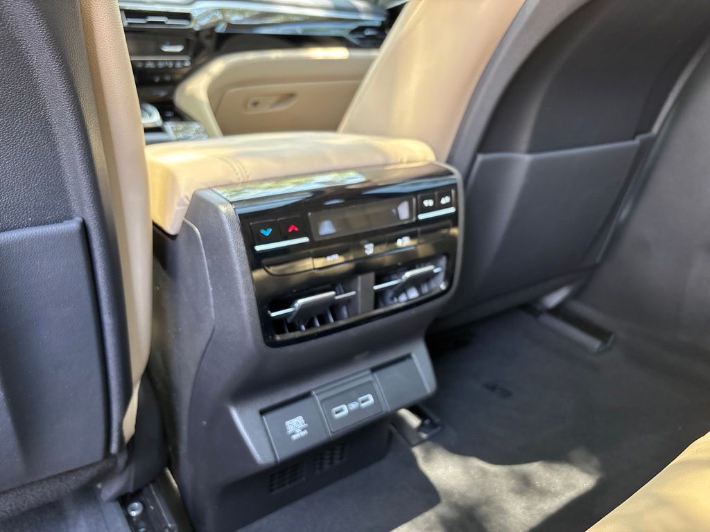 Thumbnail: 2024 Acura MDX - 28