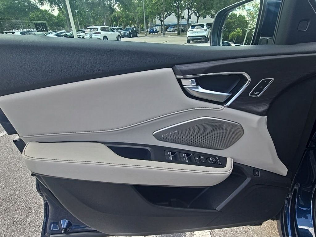 Thumbnail: 2026 Acura RDX - 10