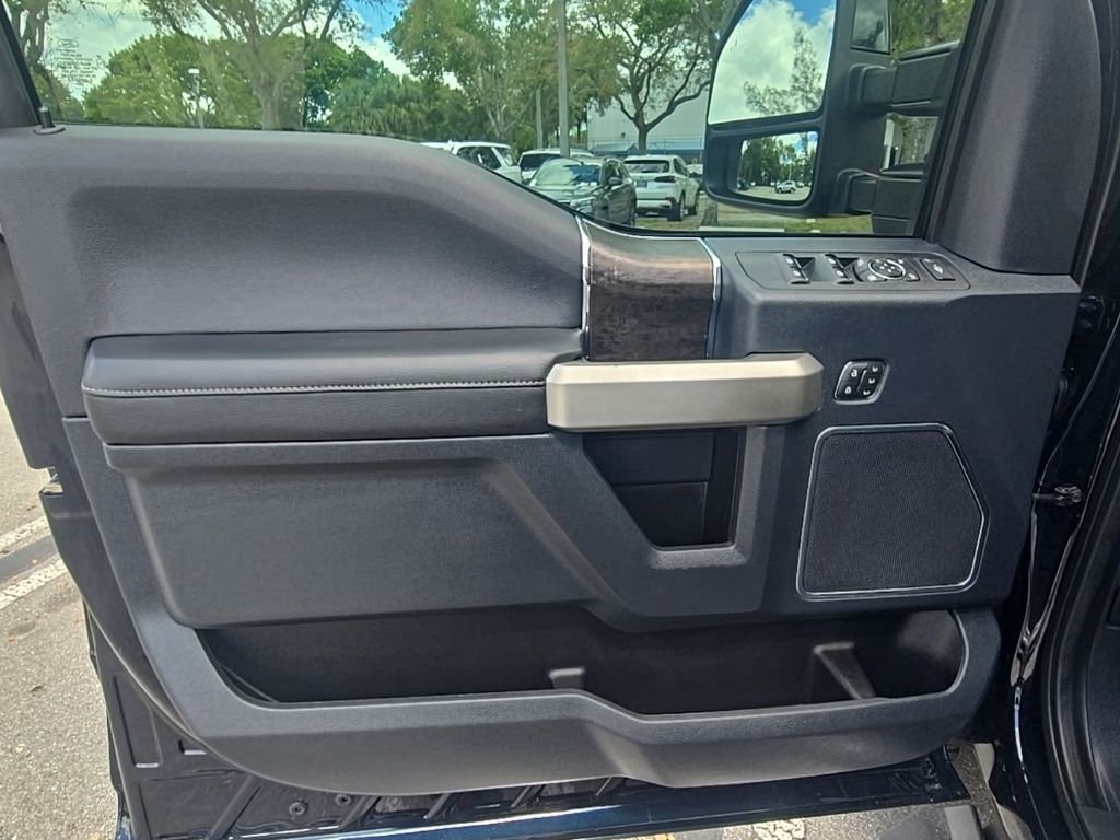 Thumbnail: 2022 Ford F-250 - 16