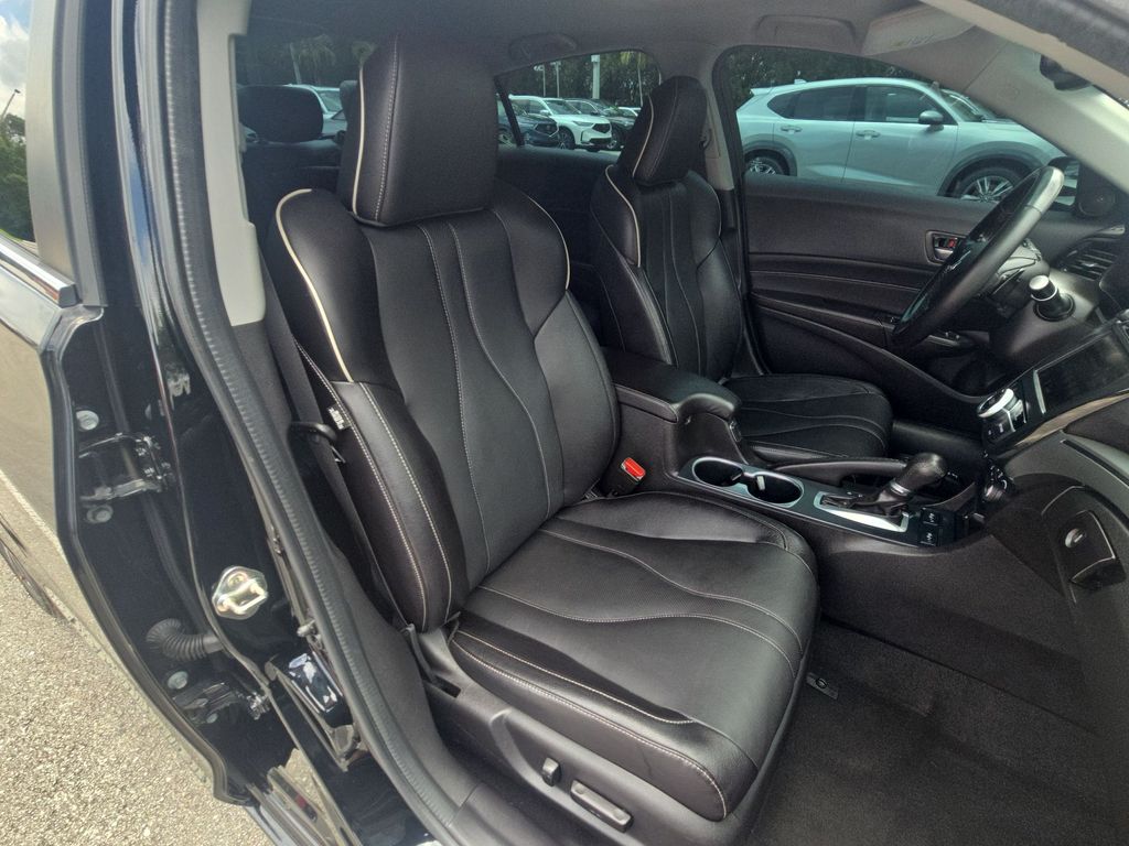 Thumbnail: 2019 Acura ILX - 34
