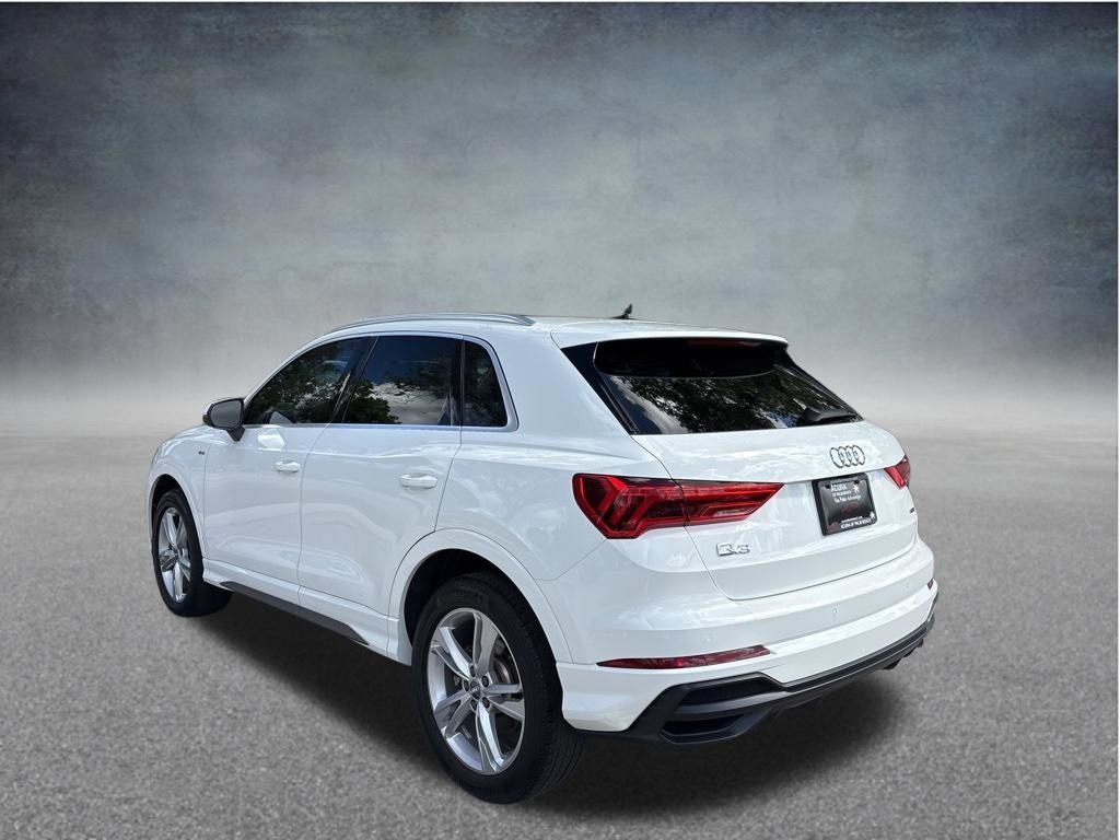 Thumbnail: 2020 Audi Q3 - 3