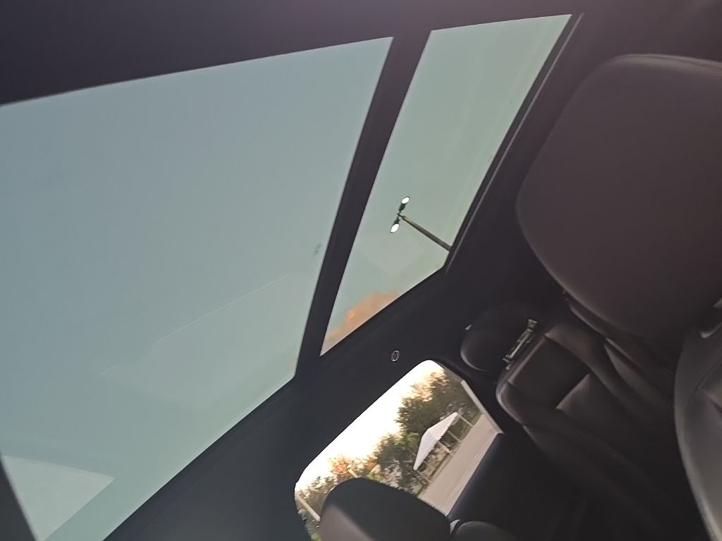 Thumbnail: 2021 Audi Q7 - 33