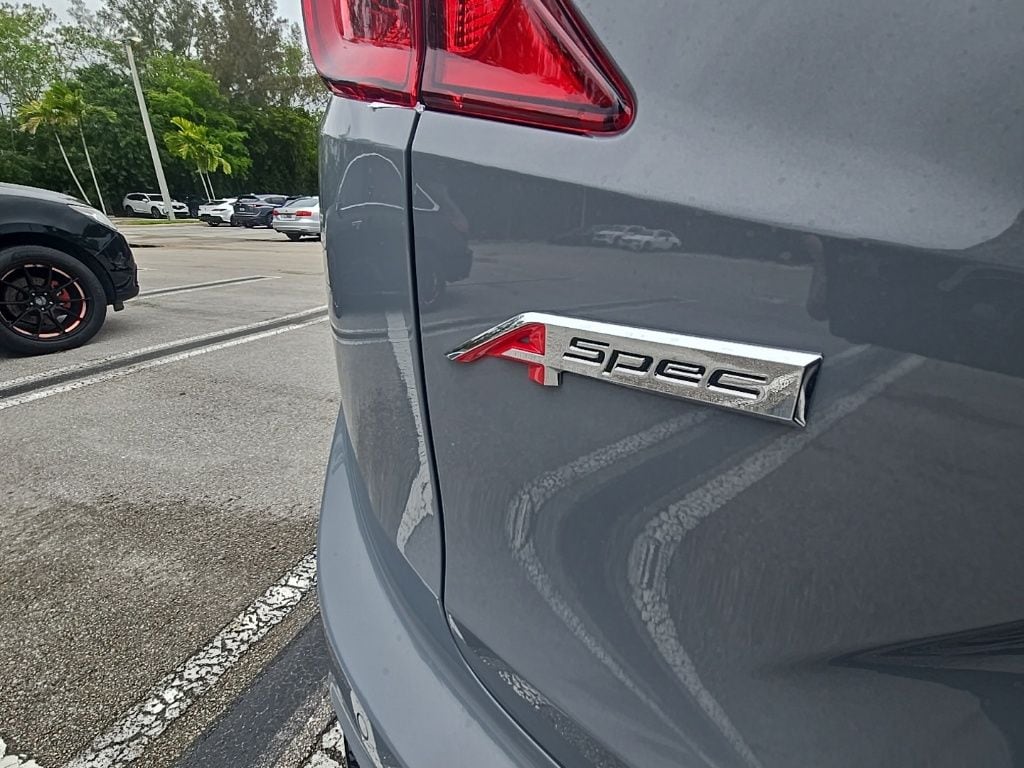 Thumbnail: 2026 Acura RDX - 12