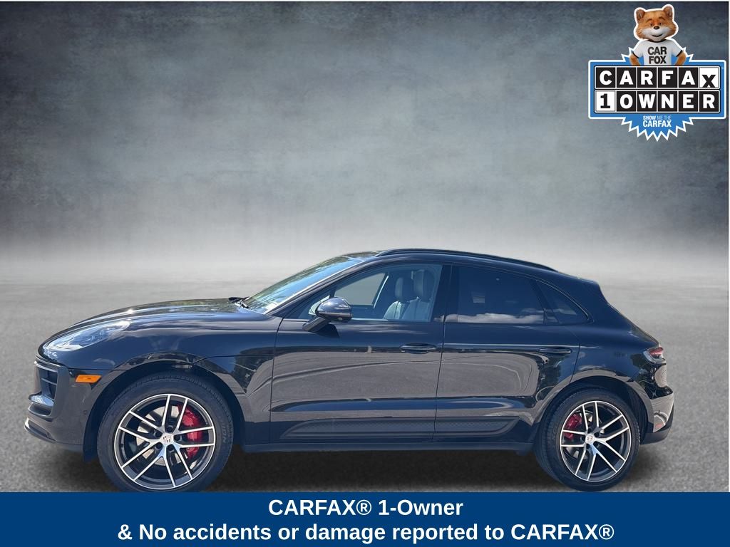 2022 Porsche Macan S photo 2