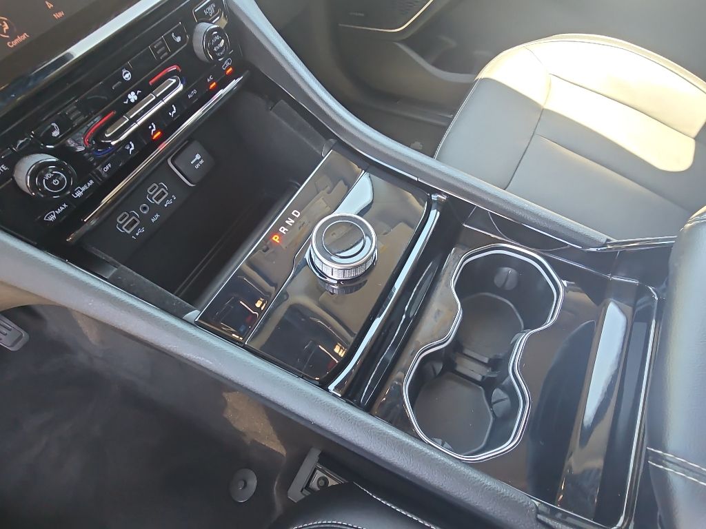 Thumbnail: 2021 Jeep Grand Cherokee L - 25