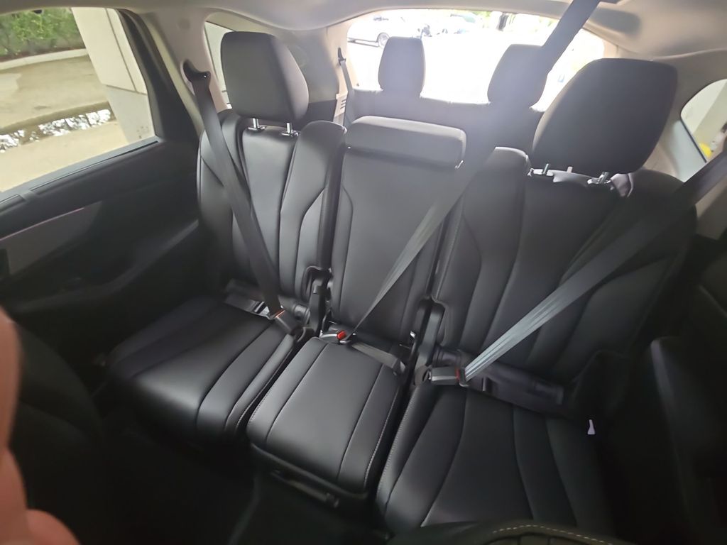 Thumbnail: 2026 Acura MDX - 32