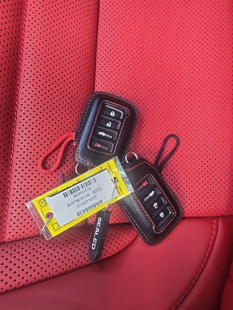 Thumbnail: 2024 Lexus IS - 35