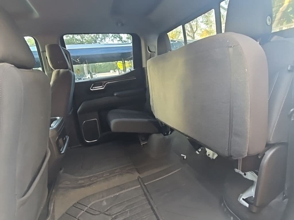 Thumbnail: 2022 Chevrolet Silverado 1500 - 31