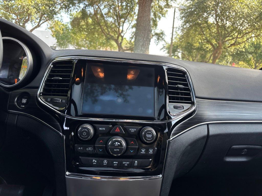 Thumbnail: 2019 Jeep Grand Cherokee - 25