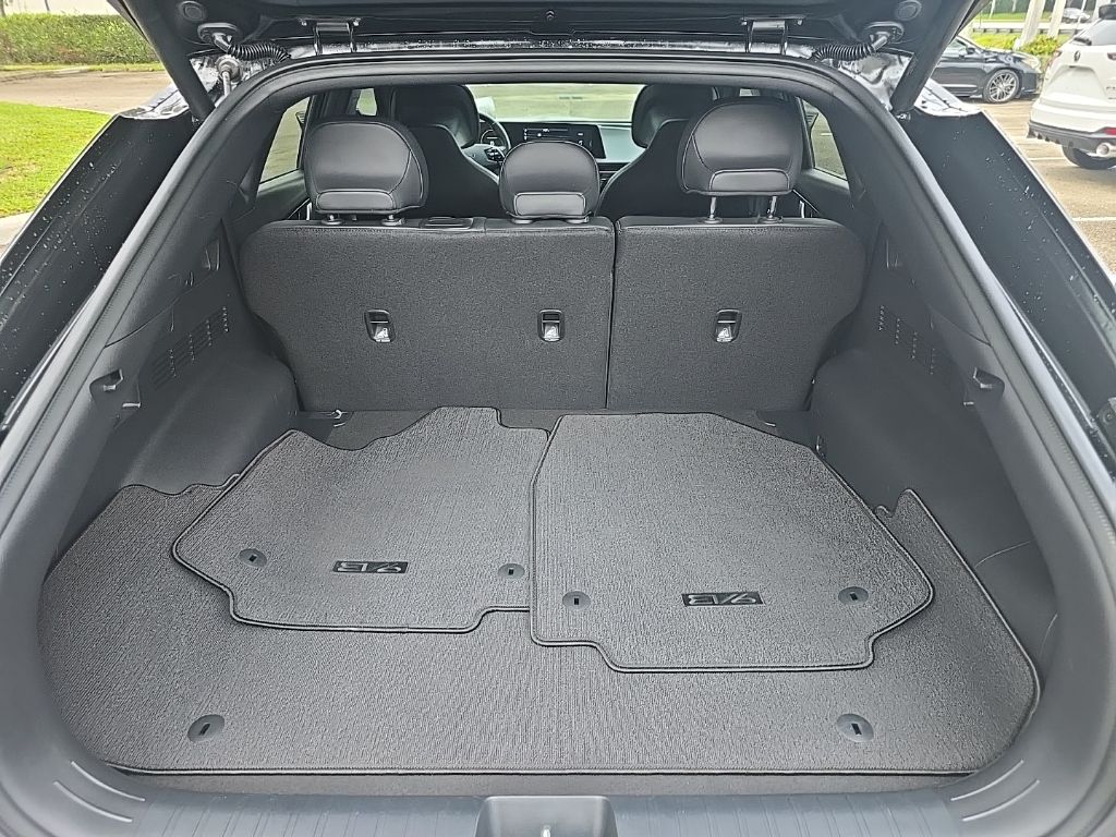 Thumbnail: 2024 Kia EV6 - 32