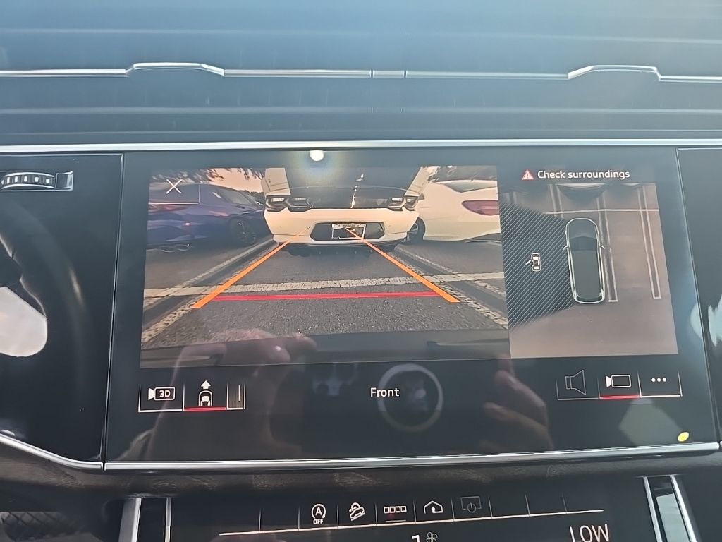 Thumbnail: 2021 Audi Q7 - 32