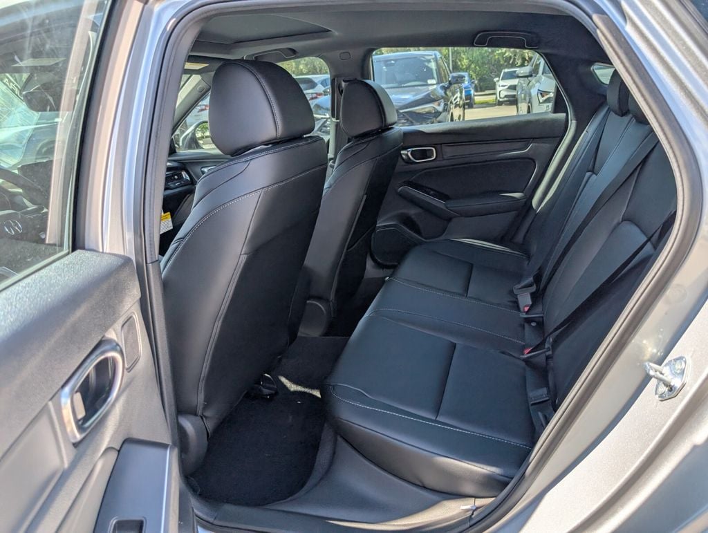 Thumbnail: 2025 Acura Integra - 21