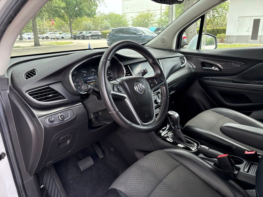 Thumbnail: 2018 Buick Encore - 17