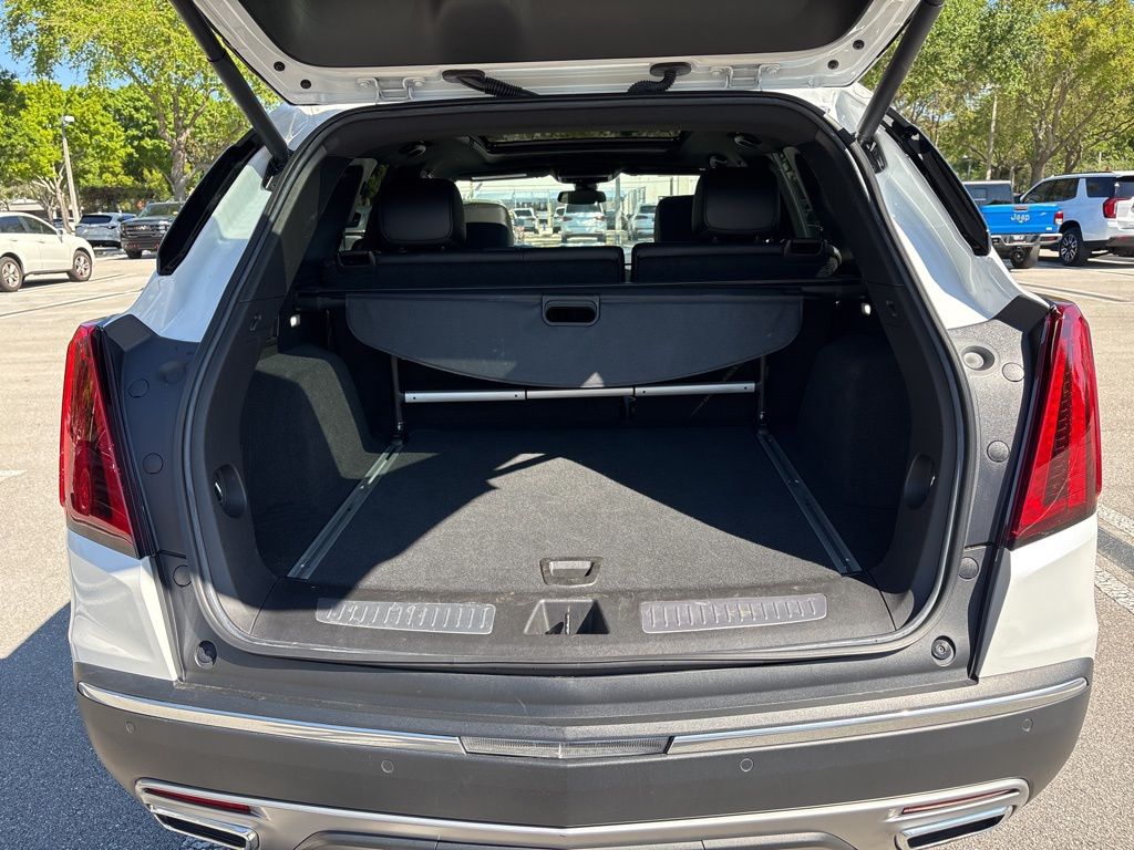 Thumbnail: 2022 Cadillac XT5 - 27