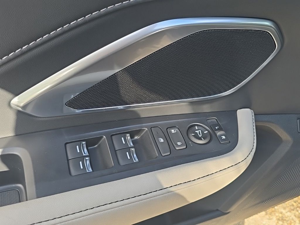 Thumbnail: 2026 Acura RDX - 13