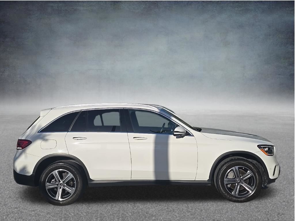 Thumbnail: 2022 Mercedes-Benz GLC - 4