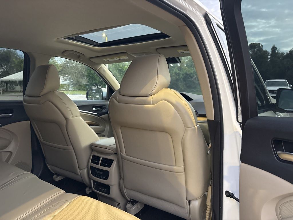 Thumbnail: 2020 Acura MDX - 17