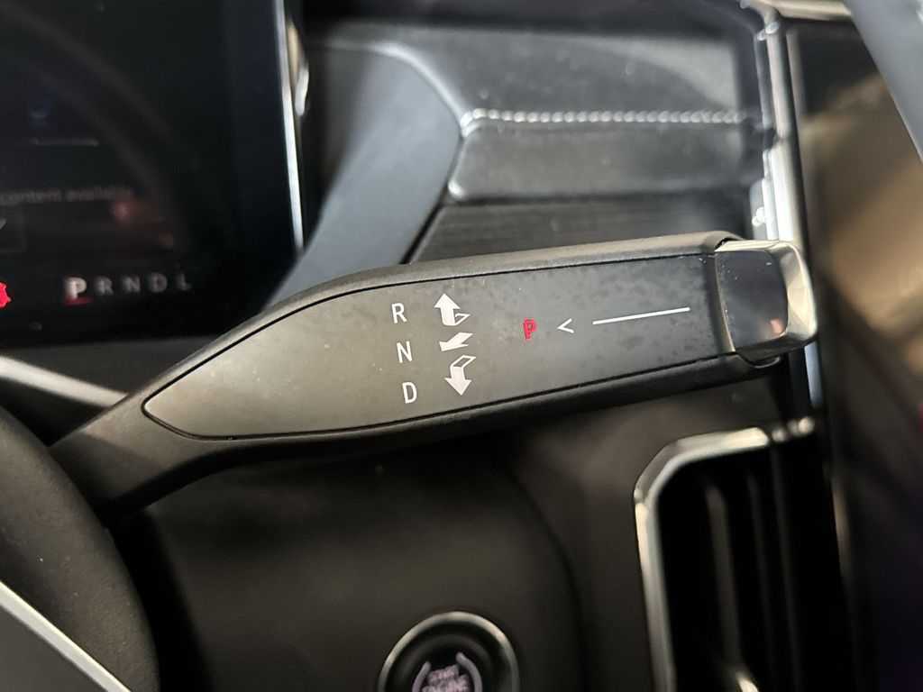 Thumbnail: 2024 GMC Acadia - 22