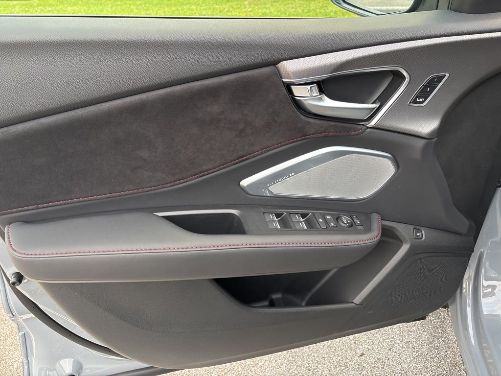 Thumbnail: 2026 Acura RDX - 14