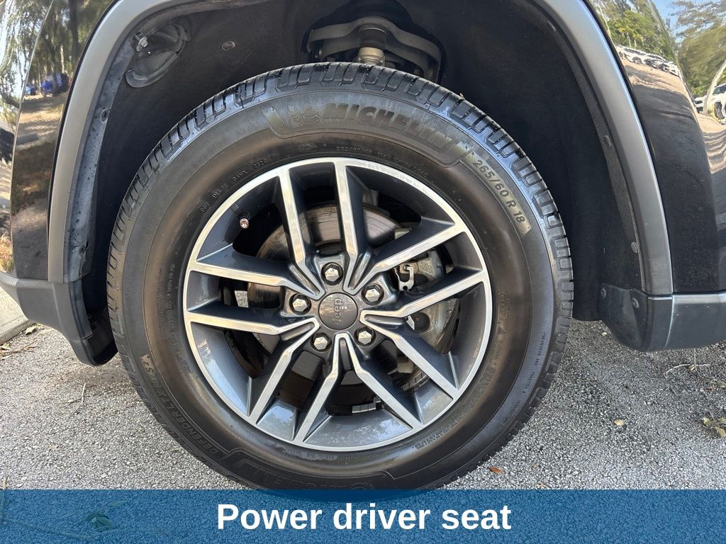 Thumbnail: 2019 Jeep Grand Cherokee - 10
