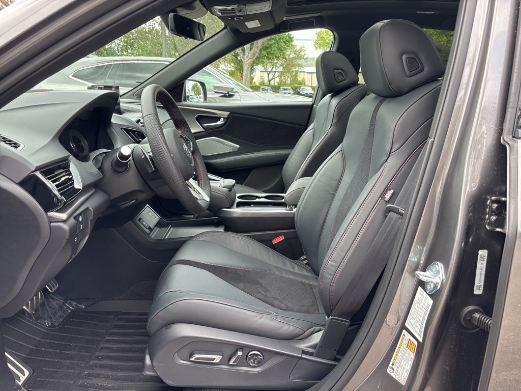 Thumbnail: 2026 Acura RDX - 15