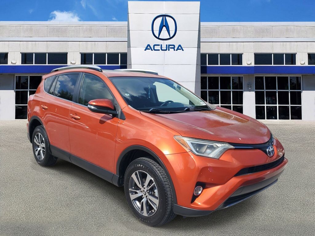 Used 2016 Toyota RAV4 XLE SUV