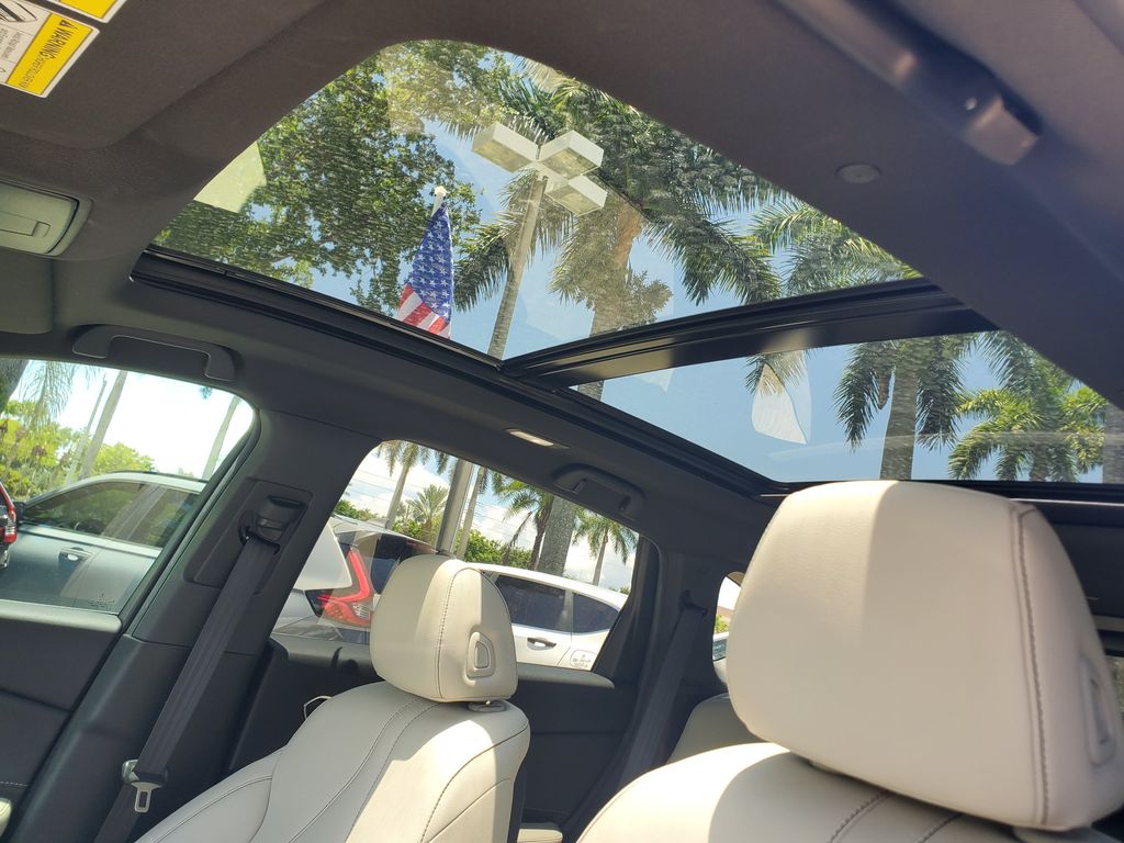 2025 Acura RDX Base - Photo 18
