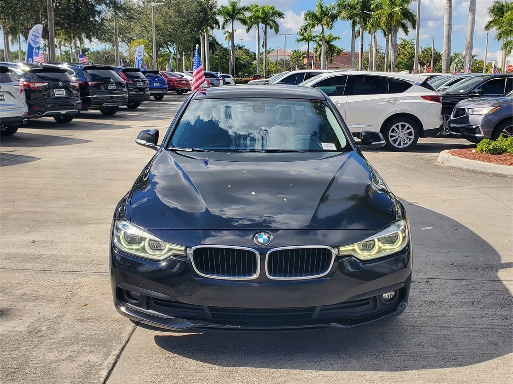 Used 2018 BMW 3 Series 320i with VIN WBA8A9C55JAD28005 for sale in Pembroke Pines, FL