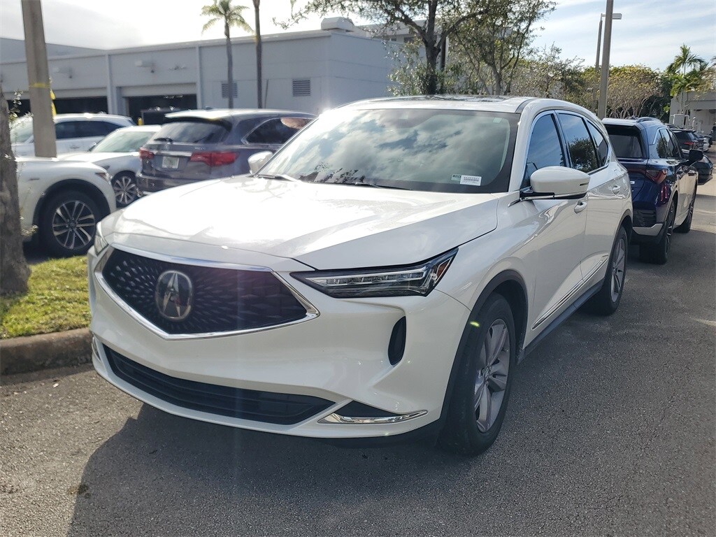 2023 Acura MDX photo 3
