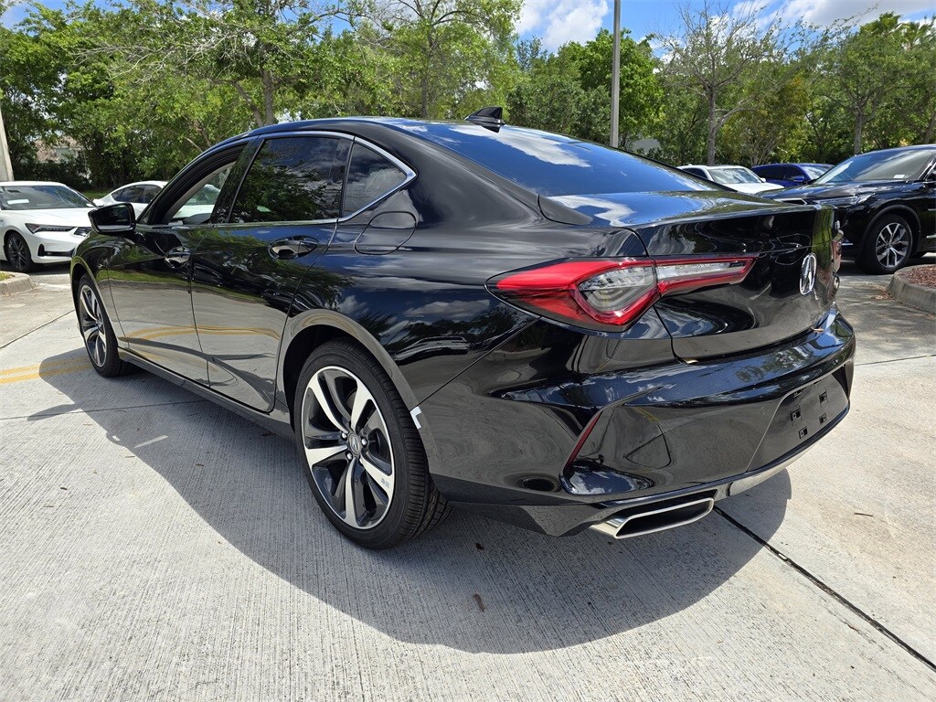 2025 Acura TLX Technology photo 4