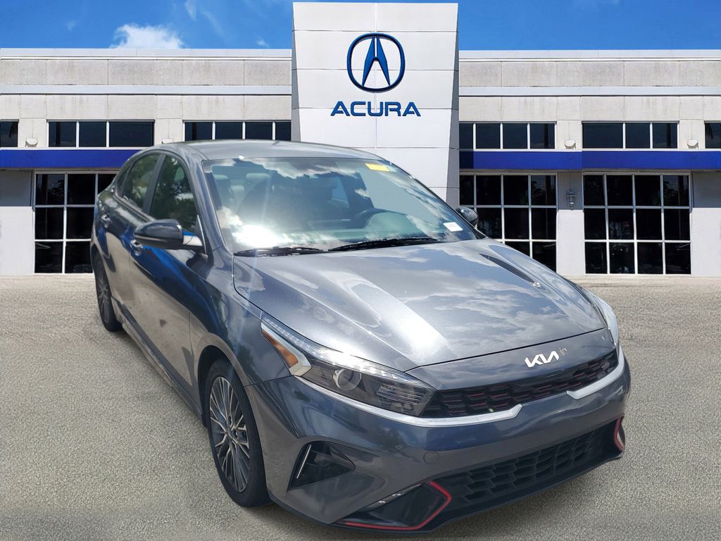 2022 Kia FORTE GT-Line