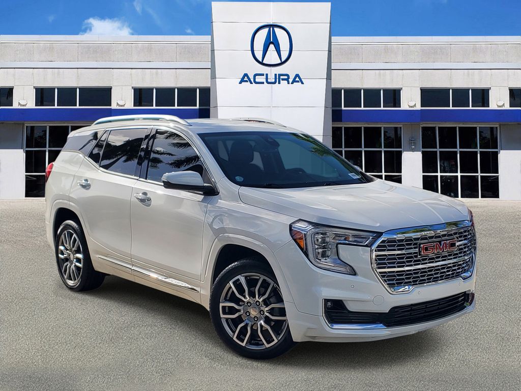 2022 GMC Terrain Denali AWD's photo