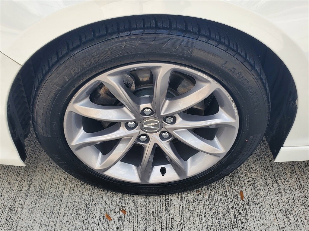 2022 Acura TLX Base photo 4