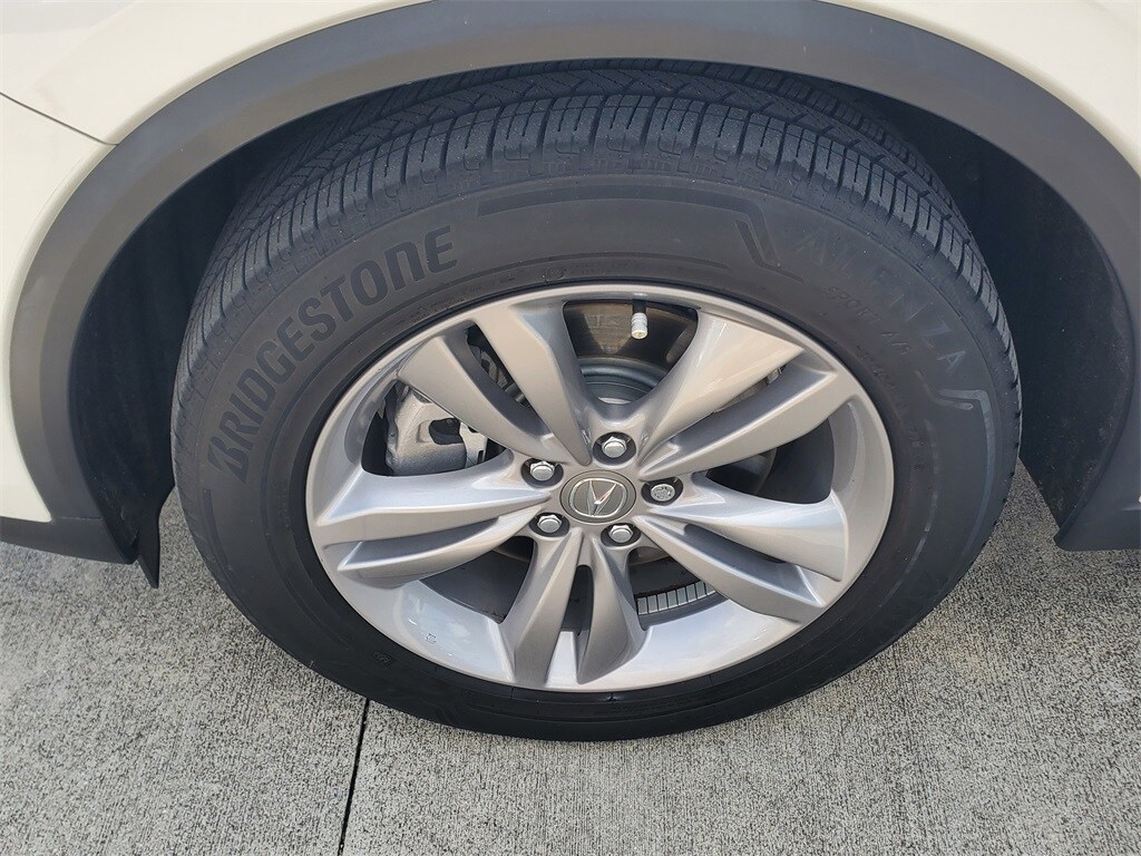 2023 Acura MDX photo 2