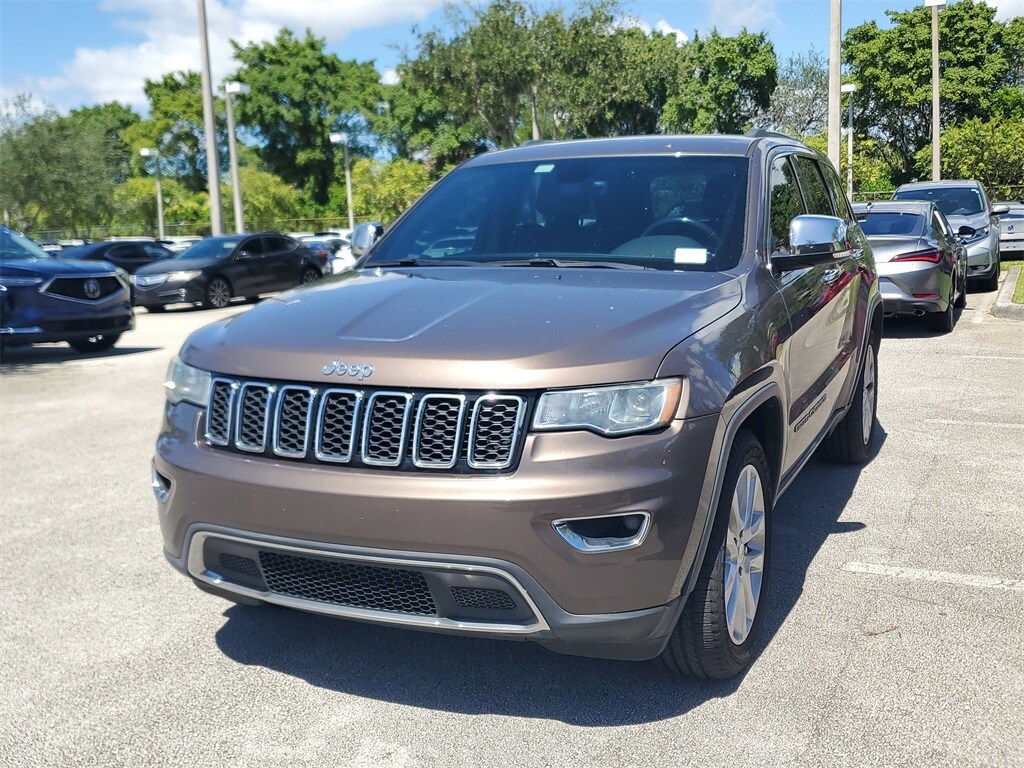 2017 Jeep Grand Cherokee Limited photo 3