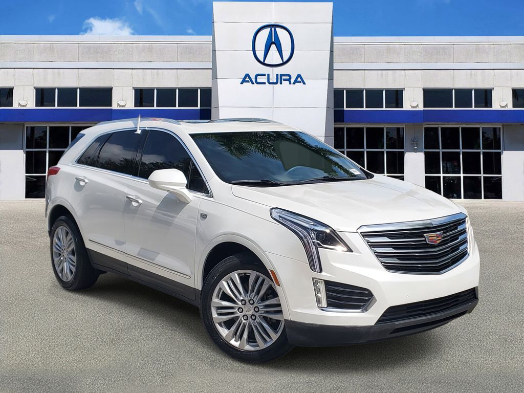 2017 Cadillac XT5 FWD Premium Luxury's photo