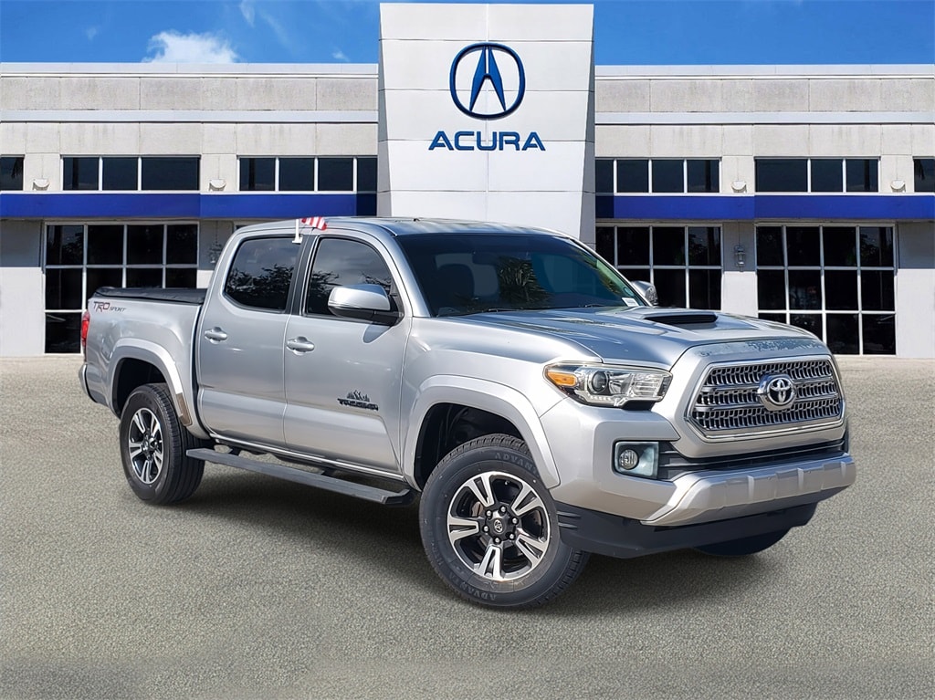 2017 Toyota Tacoma TRD Sport's photo