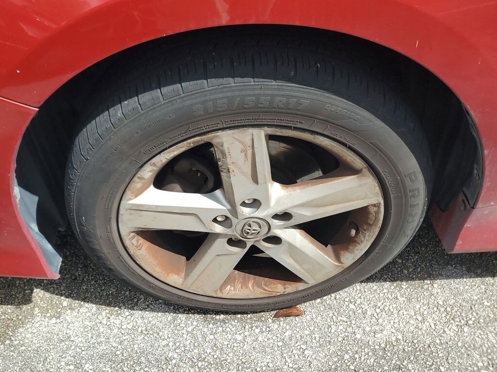 Used 2013 Toyota Camry SE Sedan