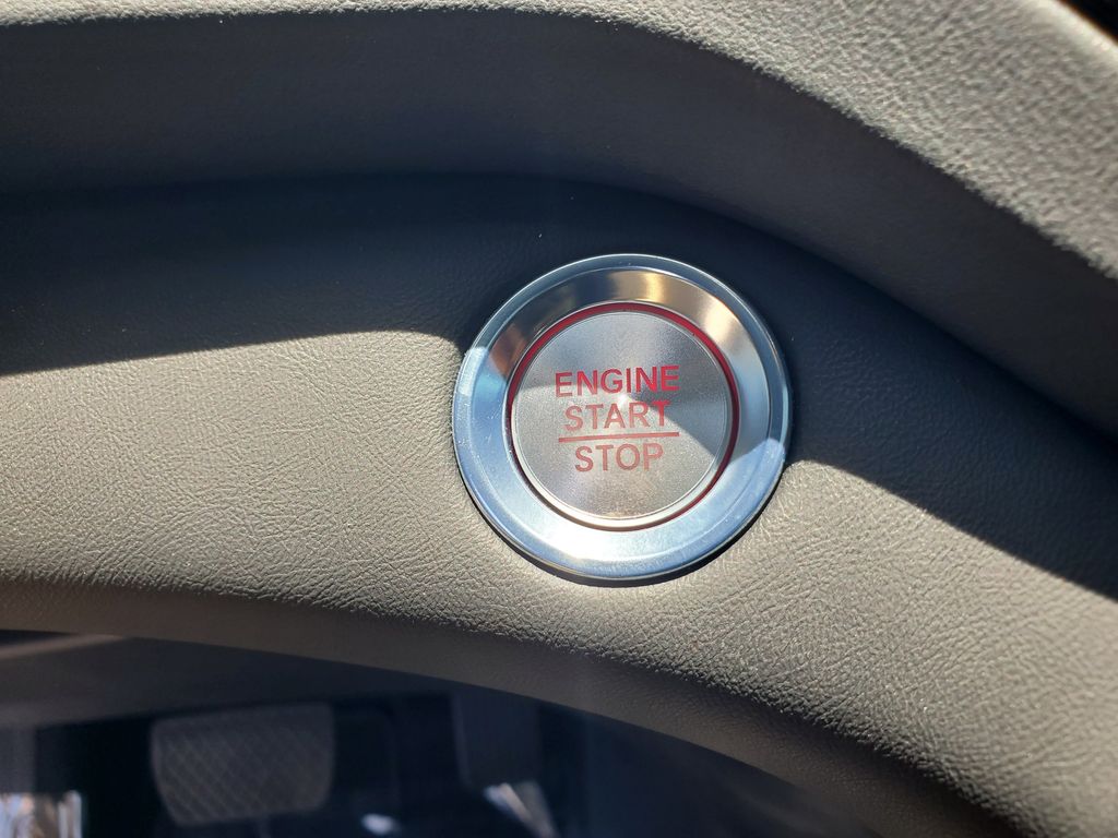 2025 Acura RDX Base - Photo 28