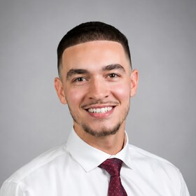 Staff member Curtis Kennelly from b7b02cc87b50