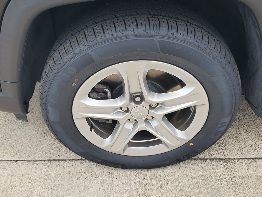 Used 2023 Jeep Compass Latitude SUV