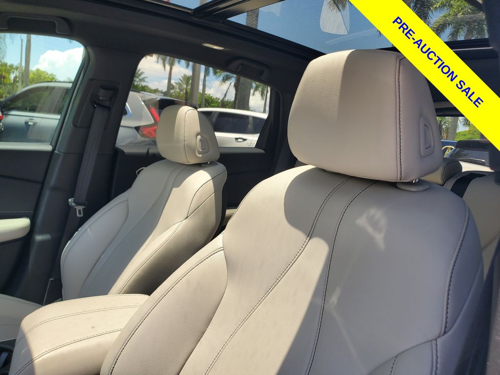 2025 Acura RDX Base - Photo 17