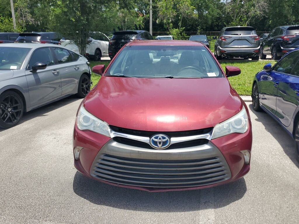 Used 2015 Toyota Camry Hybrid LE Sedan