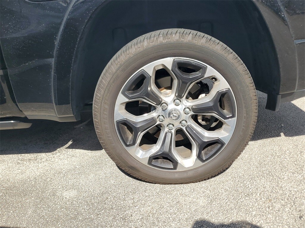 2022 Ram 1500 Longhorn photo 4