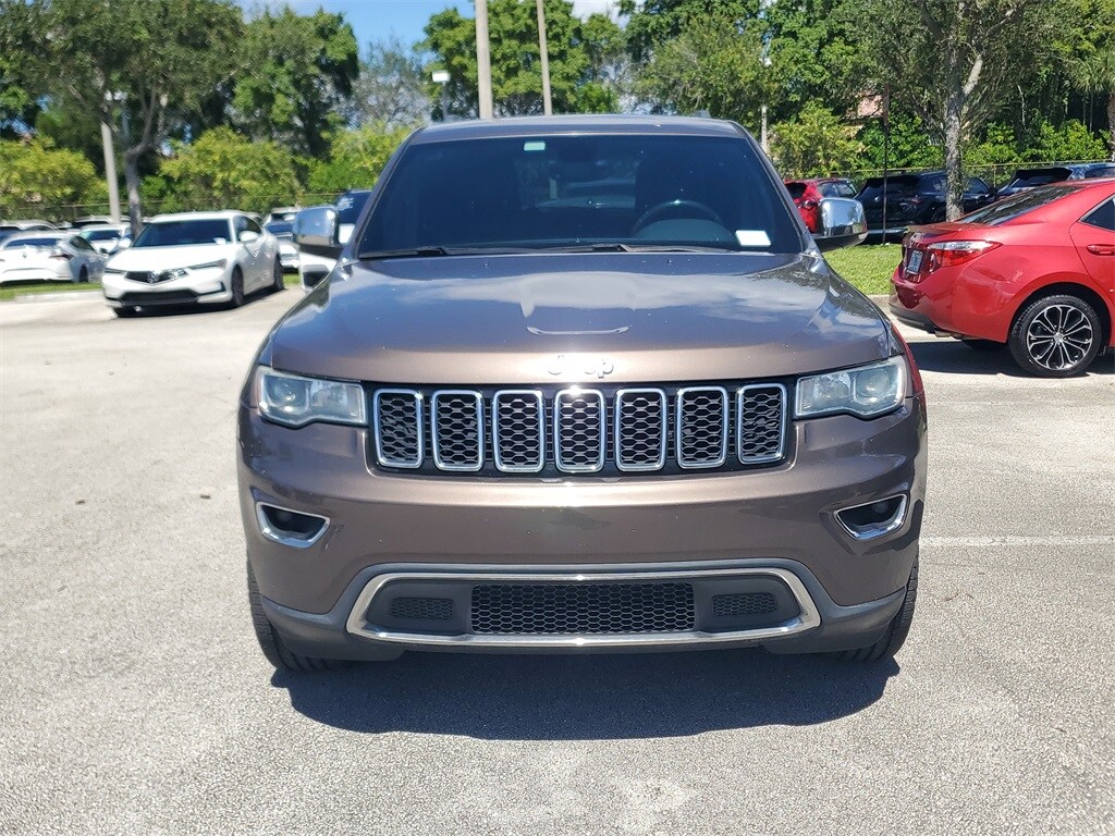 2017 Jeep Grand Cherokee Limited photo 2