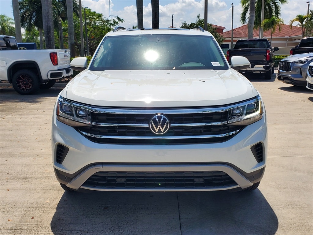 Used 2022 Volkswagen Atlas SE w/Tech with VIN 1V2JR2CA0NC523677 for sale in Pembroke Pines, FL