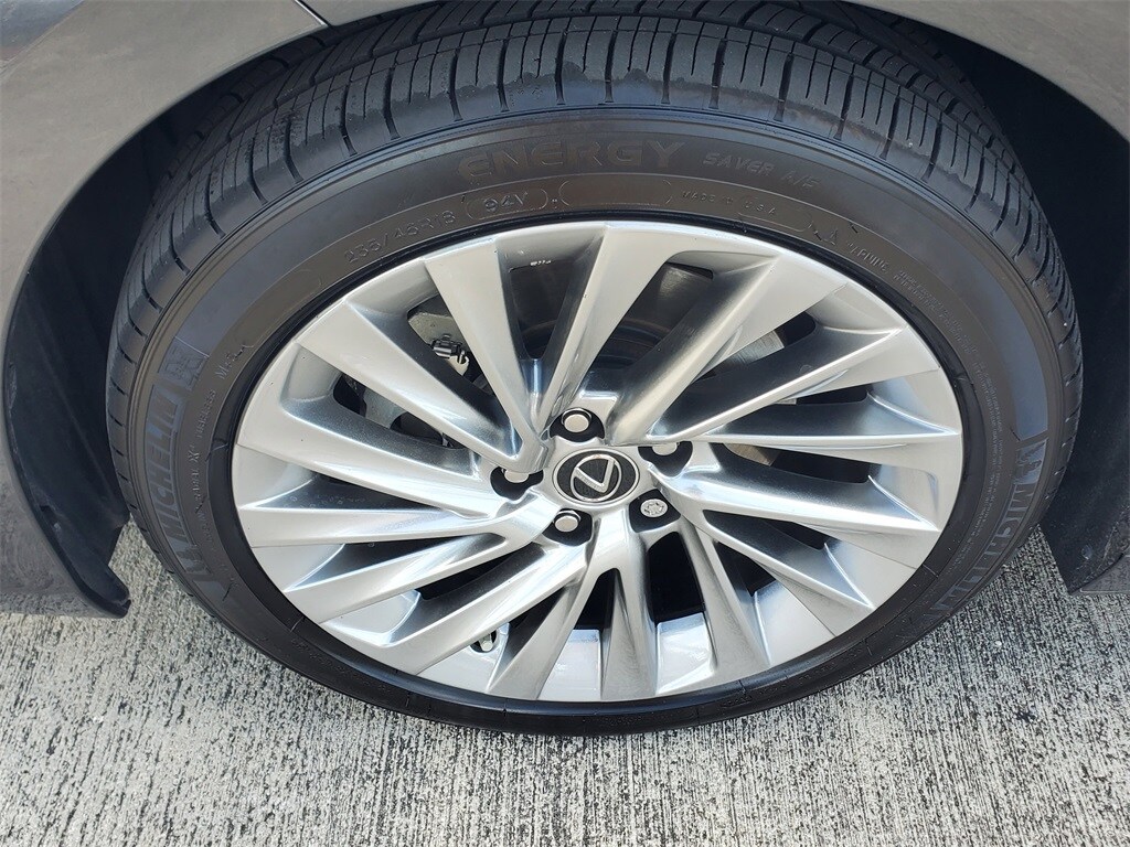 Used 2022 Lexus ES ES 350 Ultra Luxury Sedan