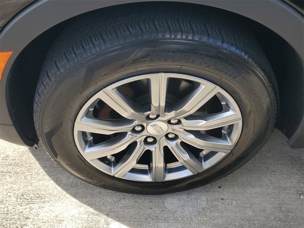 2019 Cadillac XT4 Premium Luxury photo 4