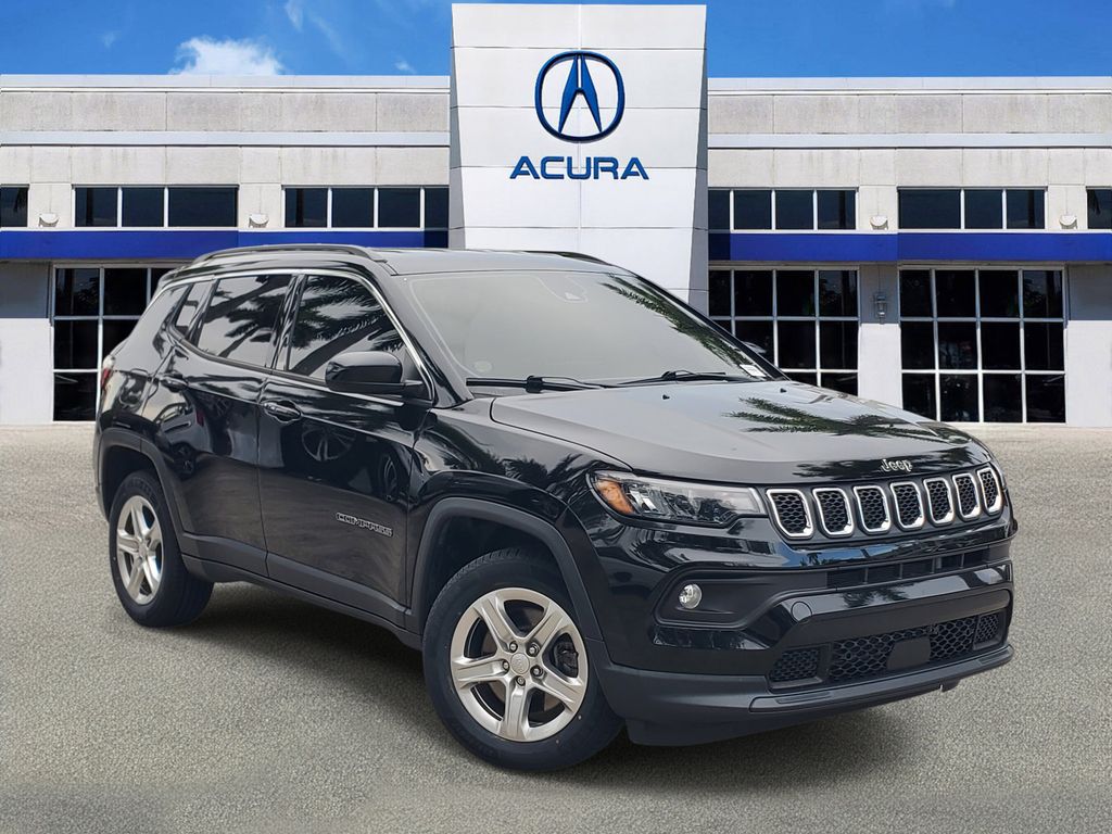 2023 Jeep Compass Latitude 4X4's photo