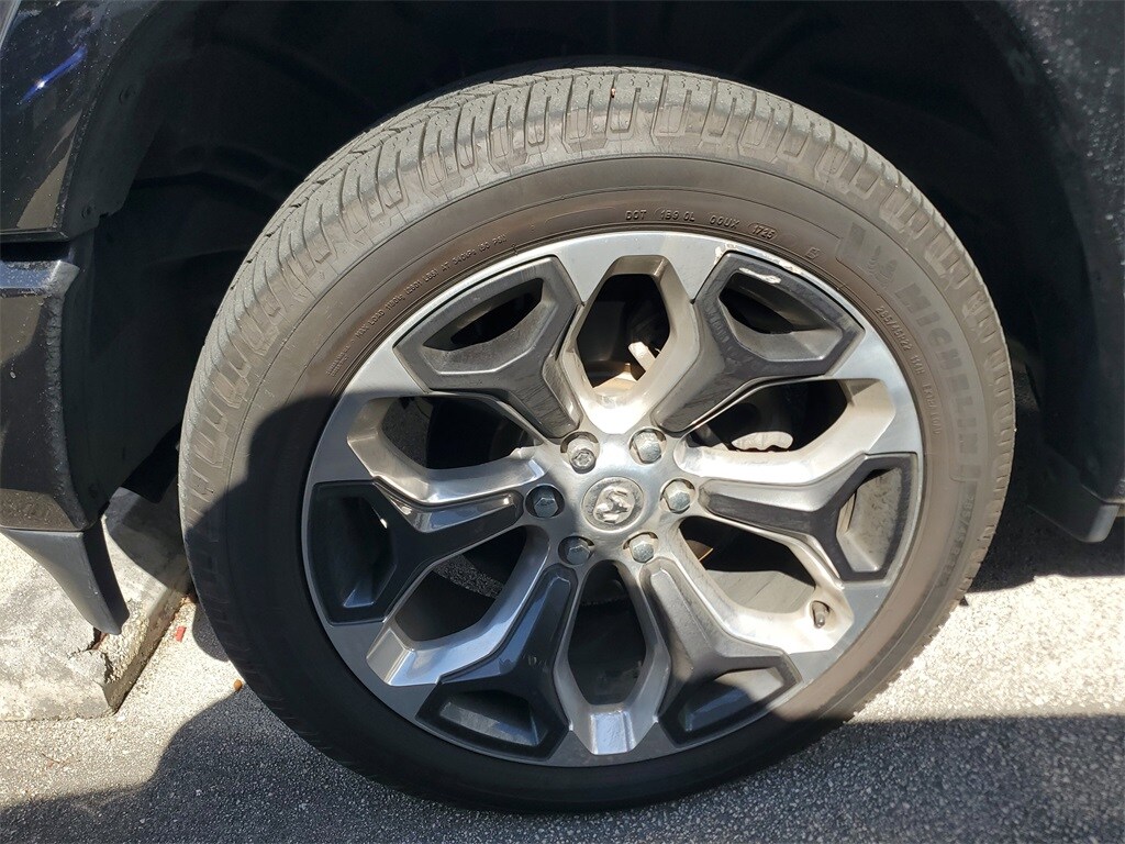 2022 Ram 1500 Longhorn photo 3